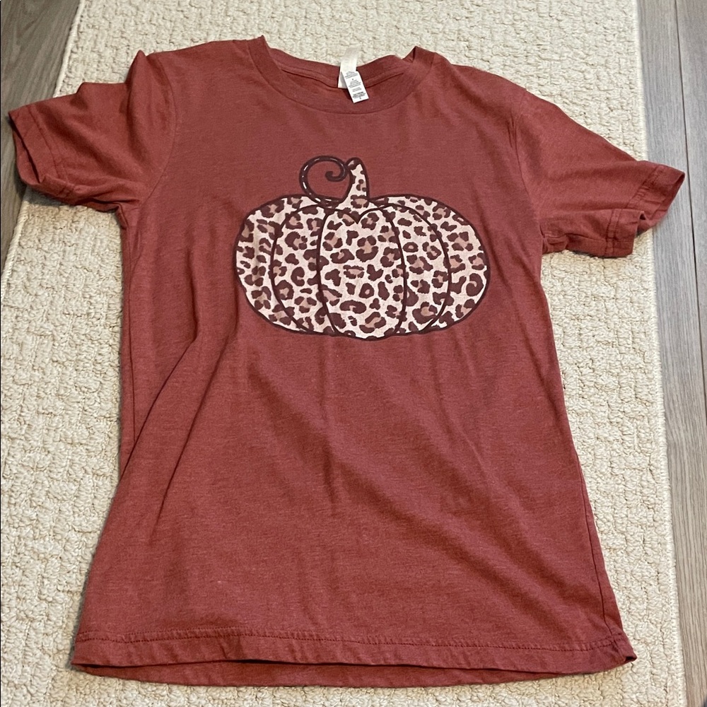 Rust Leopard Pumpkin Graphic Tee